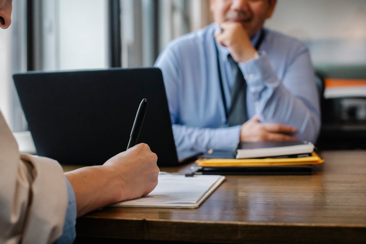 Witness Signature Meaning — What It Is, When You Need One & Who Qualifies